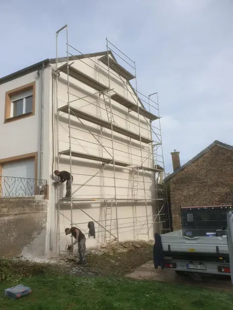 Travaux de facade apres